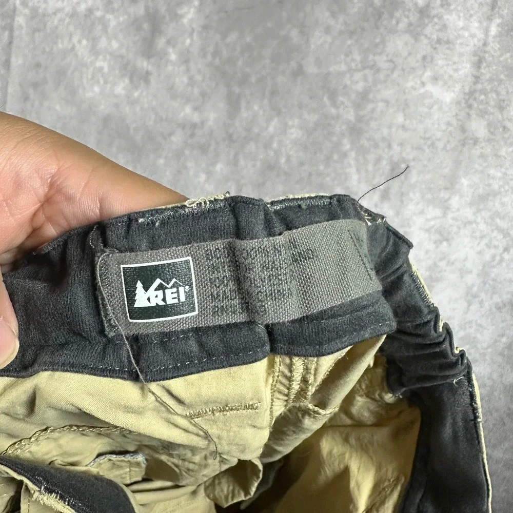 REI Sahara Convertible Cargo Pants Mens 28x30 Khaki Tan Hiking Zip Off Outdoor